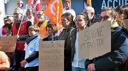 Illustration Les fermetures de lits, ça ne passe pas !