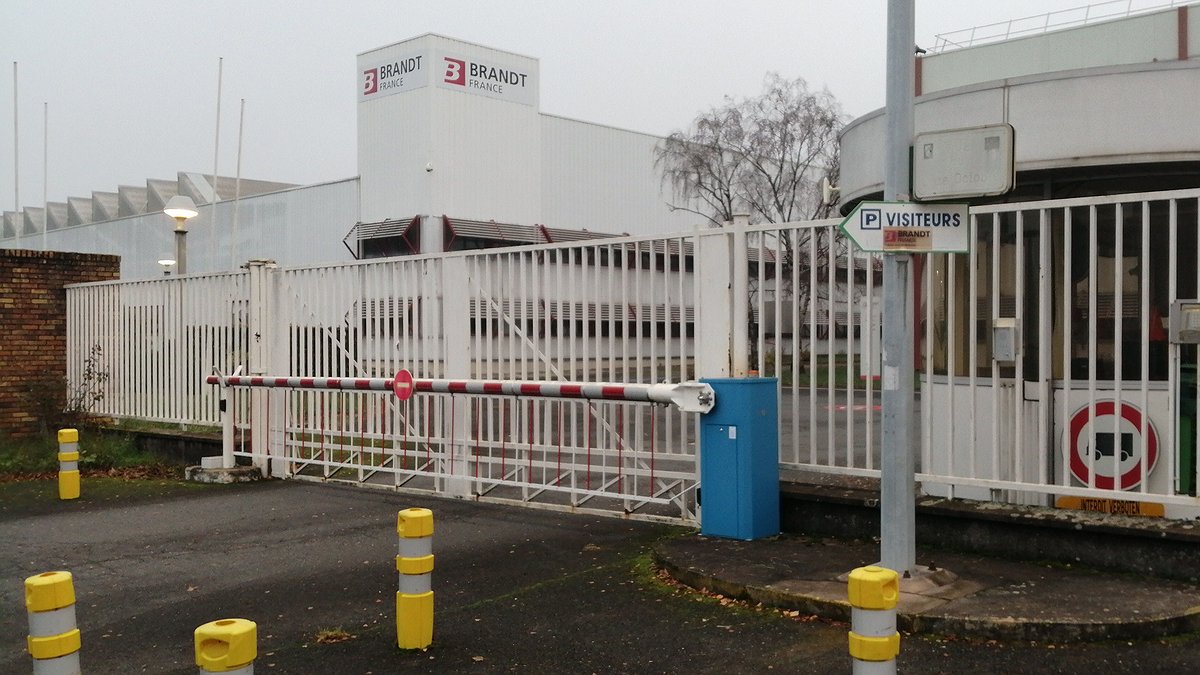 Illustration - Les travailleurs jetés comme des kleenex