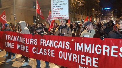 Illustration Dans la rue le 18 décembre pour la régularisation