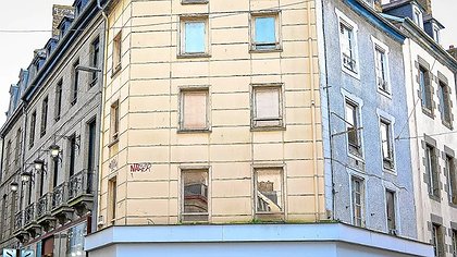 Illustration De l’argent dans la pierre