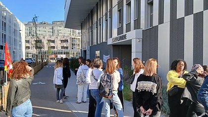 Illustration grève contre les salaires bloqués et les conditions de travail dégradées