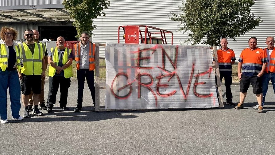 Illustration - Grève contre la fermeture chez TK Accelis Plastics