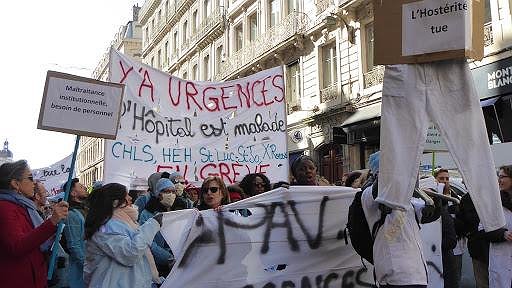 Illustration - les Urgences de la Croix-Rousse rejoignent la grève