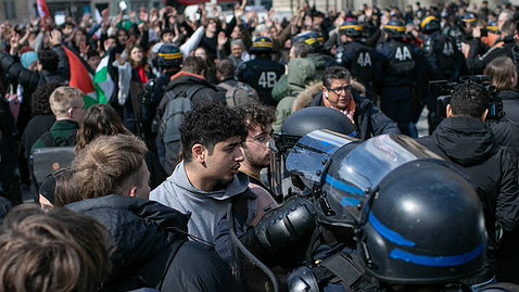 Illustration - le gouvernement veut faire taire ceux qui protestent