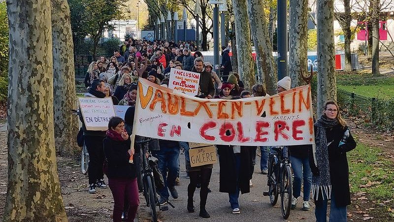 Illustration - grève pour plus de moyens